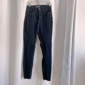High Rise Skinny Jeans NO BO size 9